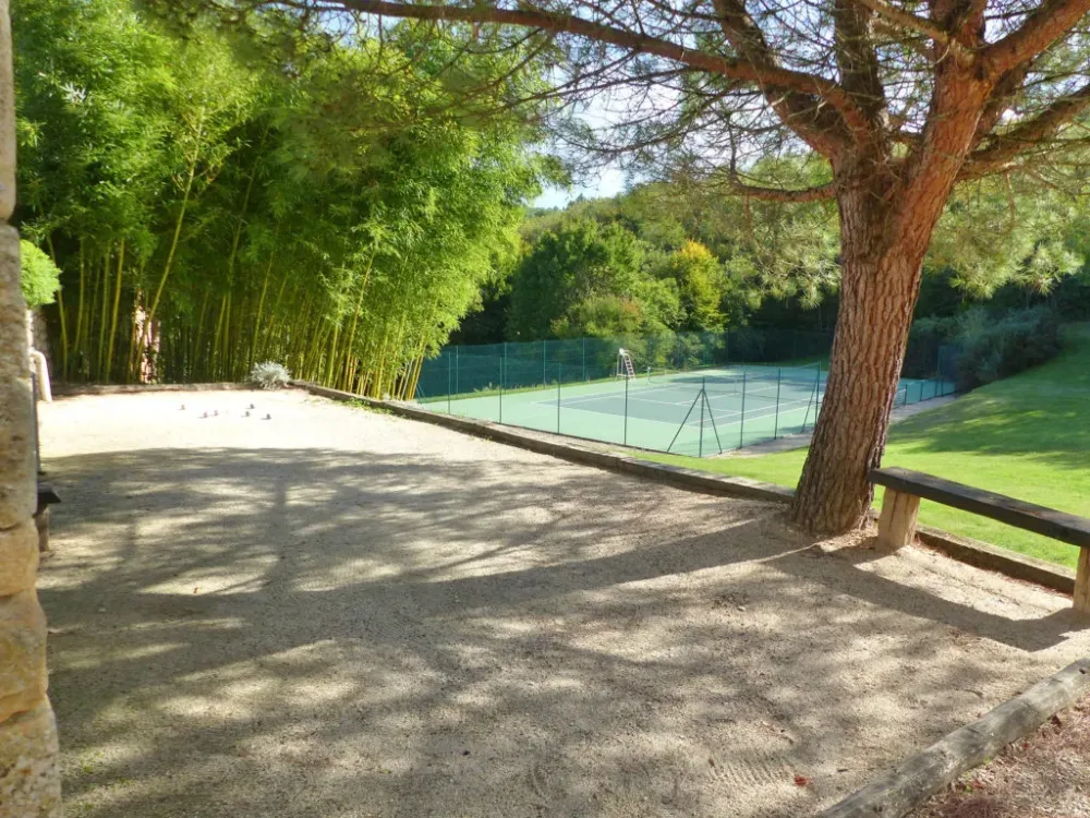 Location de gîtes avec sauna et tennis près de Monflanquin