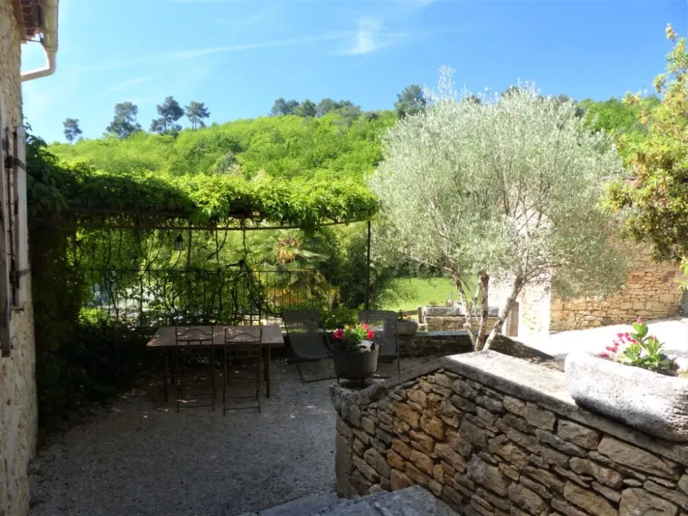 Hameau privatif gîte 27 personnes près de Monflanquin